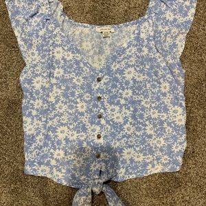 American Eagle Floral Button Down Tie Top